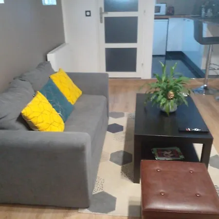 Independant Apartment *