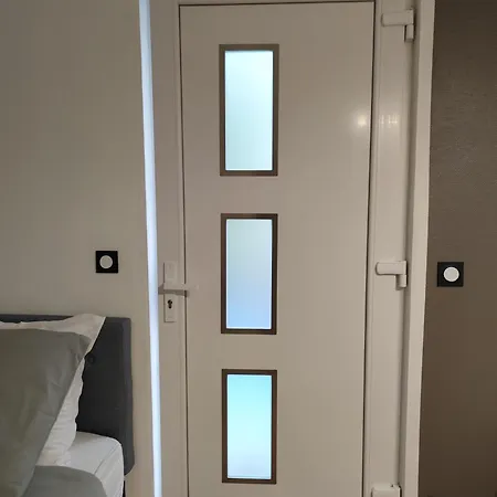 Indépendant * Louvres